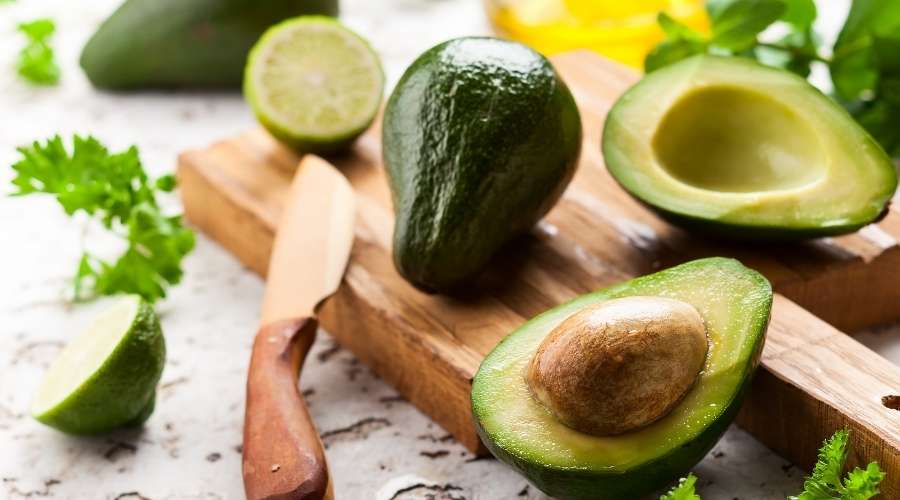 Avokado – recepti za zdravlje, kalorije i kako se jede?
